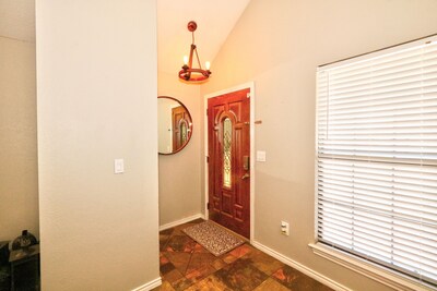 End of Summer Sale! Private Cozy Home *Middle of Downtown Plano* Sanitized!