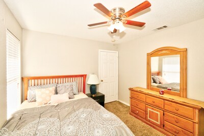 End of Summer Sale! Private Cozy Home *Middle of Downtown Plano* Sanitized!