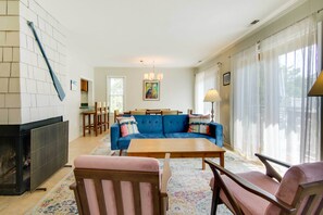 Family Room | Full Sleeper Sofa | Fireplace (Decorative Only)