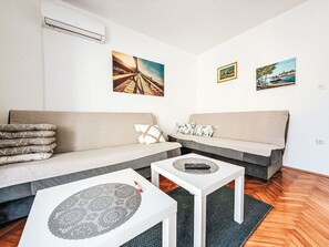 Furniture, Flooring, Interior Design, Floor, Couch, Wood, Room, Apartment, Living Room