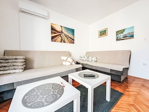 Furniture, Flooring, Interior Design, Floor, Couch, Wood, Room, Apartment, Living Room