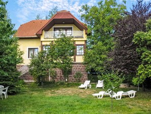 Haus, Strauch, Zuhause, Hütte, Garten, Bauernhaus, Frühling, Estate, Rasen, Garten