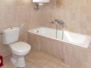 Brown, Bathtub, Plumbing Fixture, Tap, Plant, Bathroom, Interior Design, Architecture