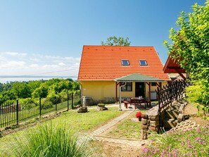 Ciel, Plante, Bâtiment, Nuage, Fenêtre, Paysage Naturel, Maison, Arbre, Lot Terre, Chalet