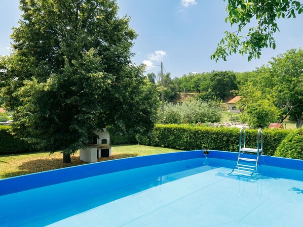 Plant, Water, Daytime, Cloud, Sky, Swimming Pool, Blue, Azure, Shade, Tree