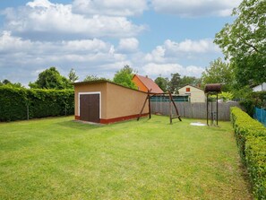 Gras, Garten, Rasen, Hinterhof, Garten, Hütte, Schatten, Gartenbauten, Schuppen, Landscaping
