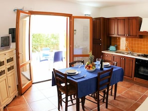 Zimmer, Möbel, Küche, Eigentum, Cabinetry, Countertop, Gebäude, Haus, Zuhause, Interior Design