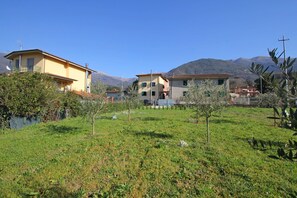 House with Garden