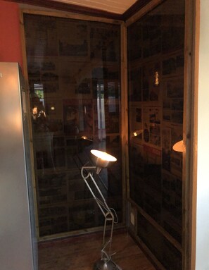 Unclassified image, 3 of 10, button
