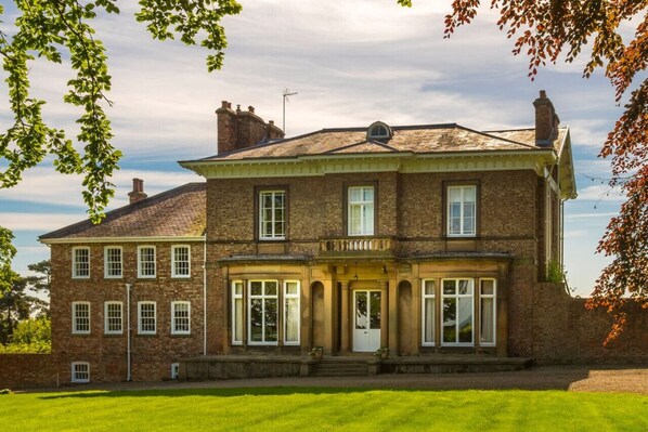 Brook Hall - with the Wing of 4 floors on the left
