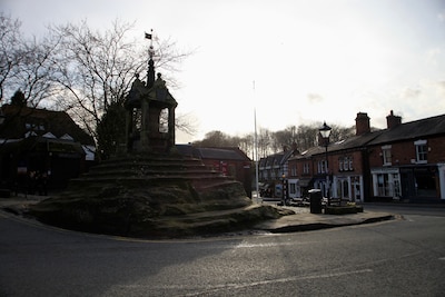 Lymm Village Apartment