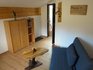 Ferienwohnung Schlafende Hexe,1-2 Pers., 43 m², SZ,WZ, Küche,Du/WC-Wohnzimmer