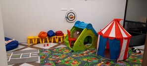 Children’s play area – indoor
