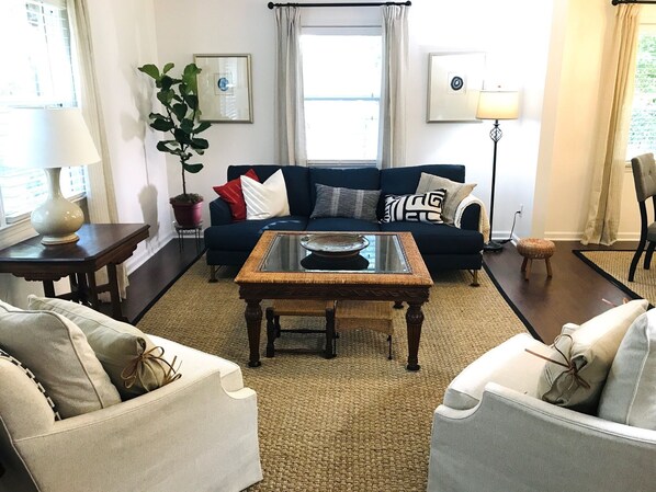 Newly renno'd, beautifully styled w high end furnishing and original artwork