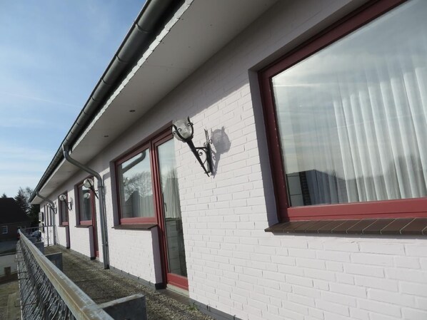 External view of the building. Picture 1