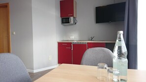 Kitchen area. Picture 5