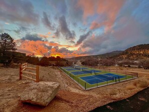 Pickleball with a view at East Zion Resort