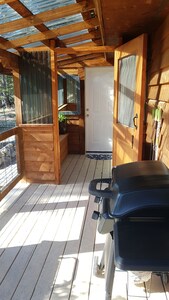 Private Alaskan Cabin on 1 Acre, pet friendly