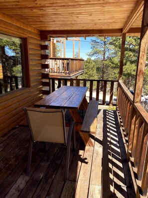 Dining alfresco on our deck right off the kitchen.