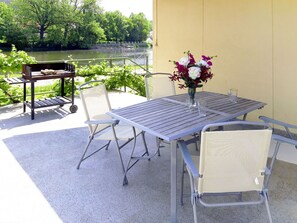 Furniture, Table, Outdoor Table, Property, Room, Coffee Table, Chair, Folding Chair, Patio, Interior Design