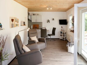 Zimmer, Möbel, Wohnzimmer, Eigentum, Interior Design, Fussboden, Gebäude, Decke, Holzboden, Haus