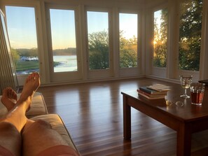3 season room