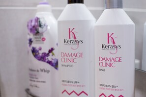 Bathroom amenities