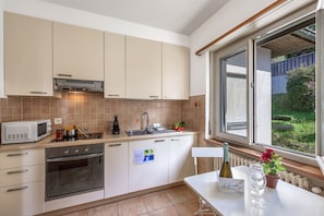 Kitchen and dining area