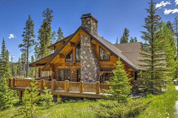 Exterior - Fireside Retreat - Breckenridge Vacation Rental