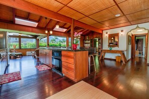 Kitchen looking to open lanai