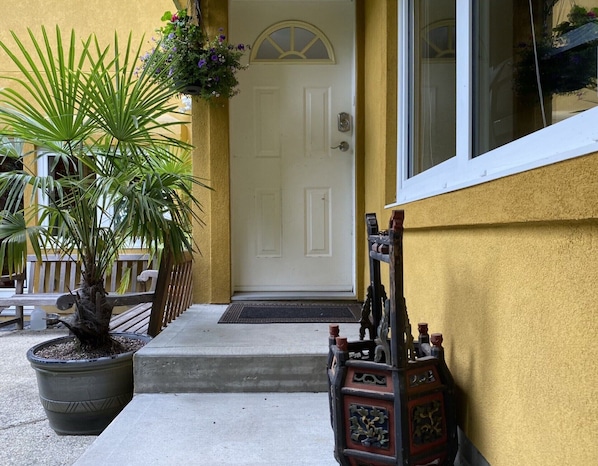 Garden Suite Entrance