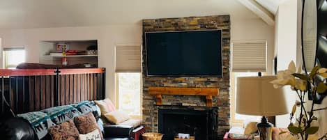 Living room, smart TV and comcast