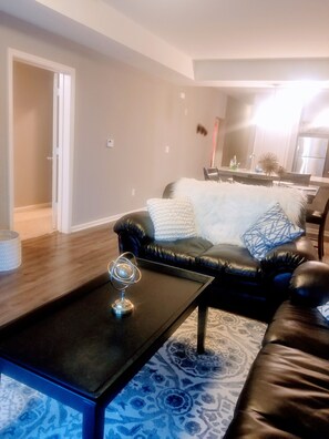 Several different designer units to select from, both 1 and 2BRs. Book Now!