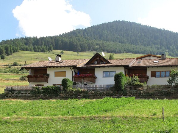 Ciel, Plante, Nuage, Propriété, Montagne, Arbre, Paysage Naturel, Montagnes, Lot Terre, Végétation