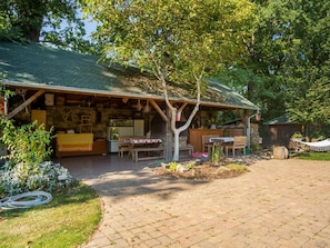 Eigentum, Haus, Zuhause, Hütte, Gebäude, Grundeigentum, Baum, Dach, Garten, Landschaft