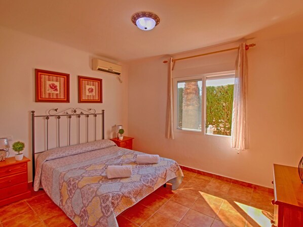 Eigentum, Möbel, Fenster, Gebäude, Komfort, Holz, Interior Design, Beleuchtung, Fussboden