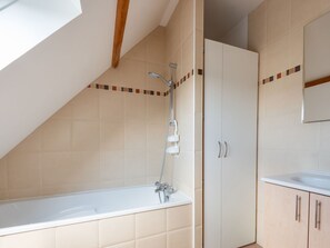 Eigentum, Duschkopf, Armatur, Gebäude, Zapfhahn, Dusche, Badezimmer, Sinken, Haus
