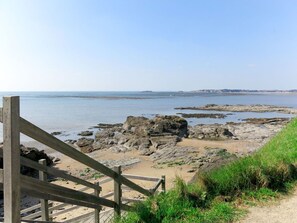 Shore, Sea, Coast, Beach, Ocean, Coastal And Oceanic Landforms, Headland, Bay, Vacation, Sand