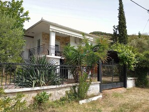 Holiday Home Exterior [winter]