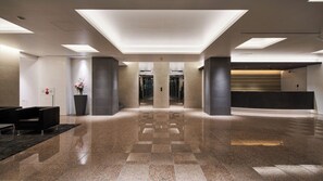 1F Lobby