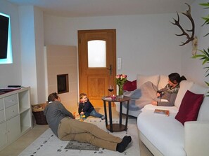 Ferienwohnung für 2-4 Personen, 2 Schlafzimmer, Wohnzimmer, Balkon-Wohnbereich