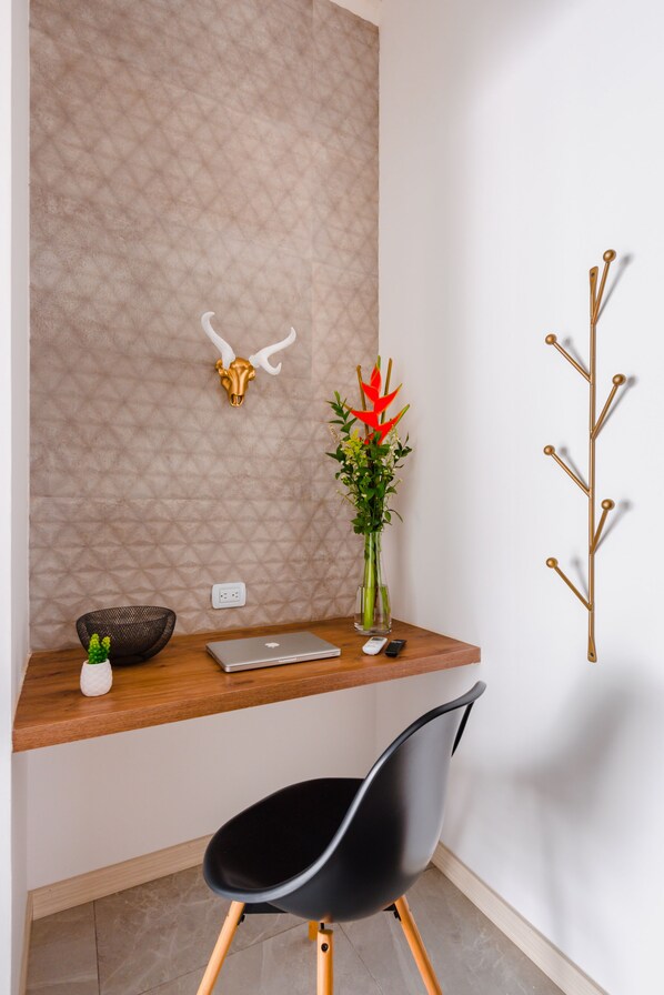 Equipamento para trabalhar no quarto