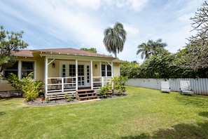 Spend time relaxing in the beautiful garden and on the lanai. 