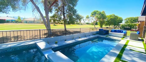 Luxury Style Firepit and lounge area to catch the breathtaking Sunsets.