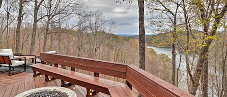 Ellijay Vacation Rental | 2BR | 2BA | 1,552 Sq Ft | Stairs Required