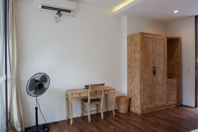 1BR Studio Room w/ Jungle View in Ubud Center (3)