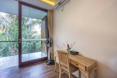 1BR Studio Room w/ Jungle View in Ubud Center (3)