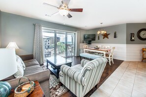 Welcome to Beachside Villas 332