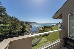 Private Balcony w/ Seating | Depoe Bay Views | 3rd-Floor Unit