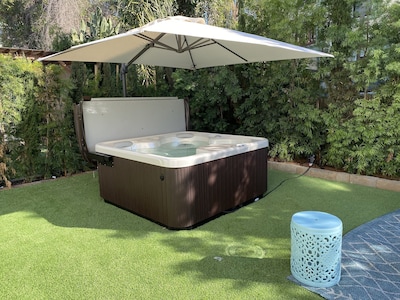 NEW!! Hot Tub, Next to Convention C, Little Italy and Balboa! Families Welcome 
